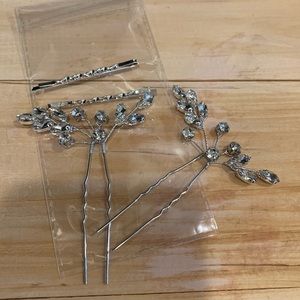 NWOT crystal wedding hair pins